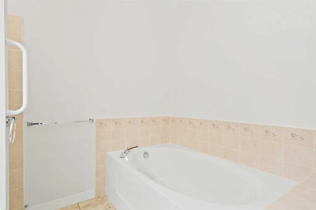 214 Shannon Estates Terrace SW