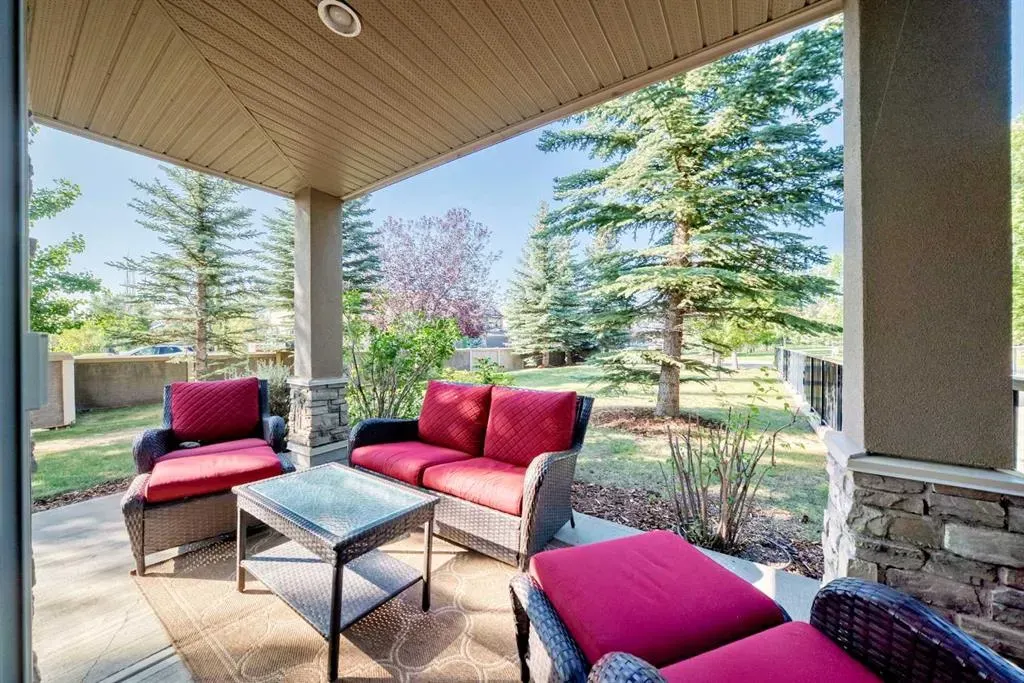 52 Cranfield Link SE, #106