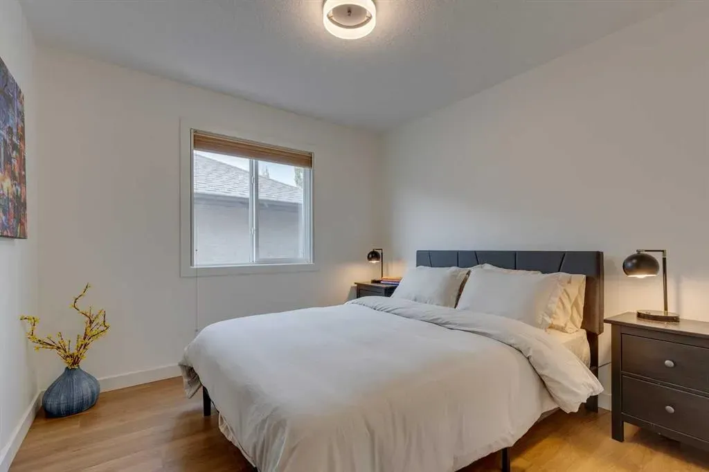 107 Aspen Stone Crescent SW