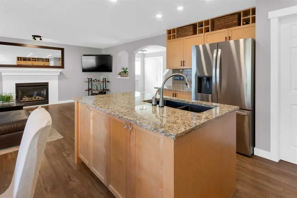 230 Evanscreek Court NW
