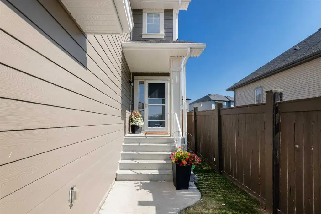 230 Evanscreek Court NW
