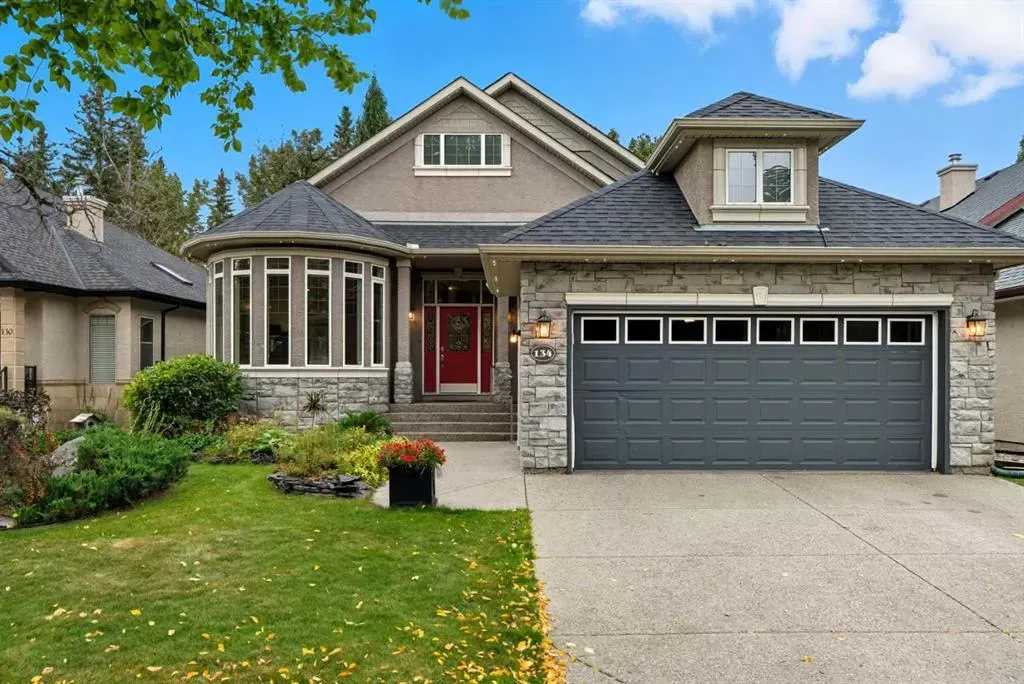 134 Discovery Ridge Boulevard SW