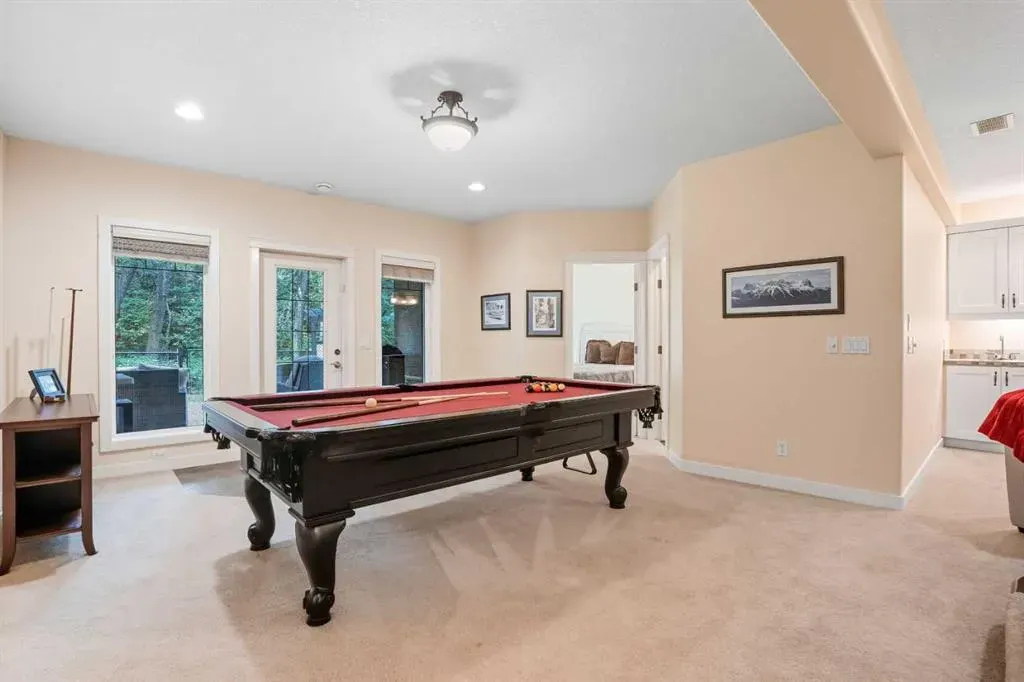 134 Discovery Ridge Boulevard SW