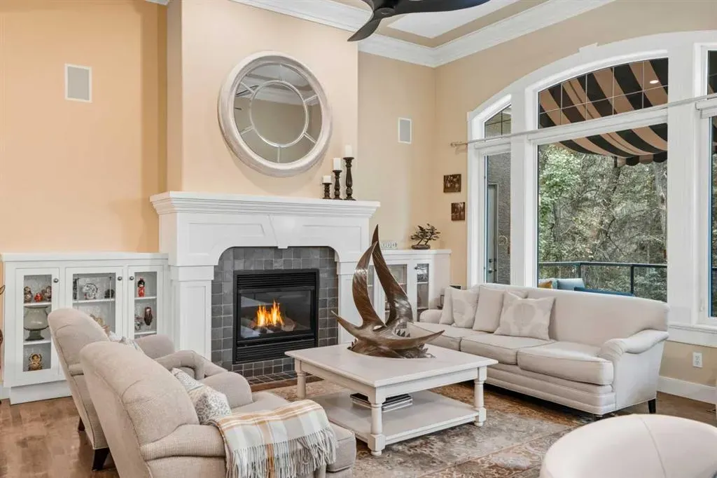 134 Discovery Ridge Boulevard SW