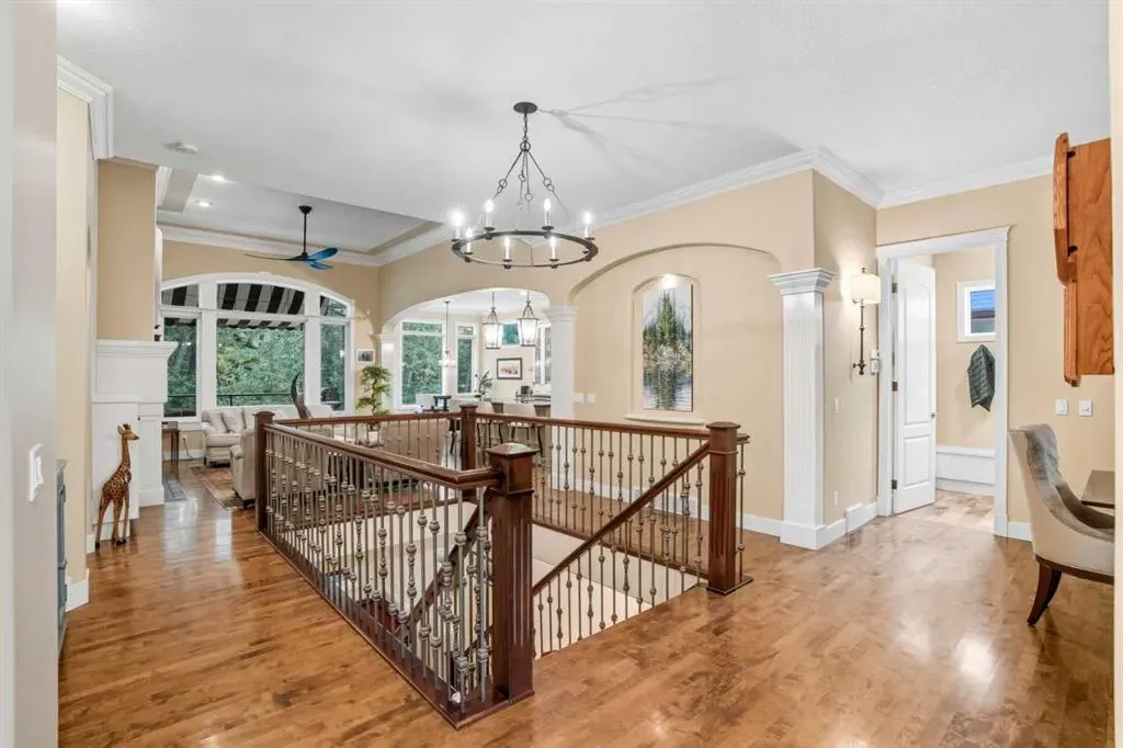 134 Discovery Ridge Boulevard SW