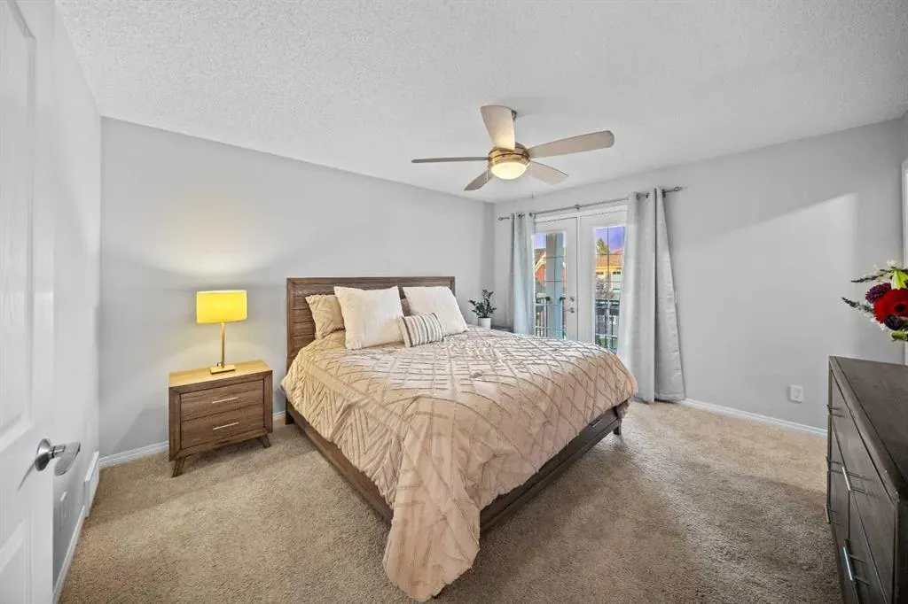 17 Auburn Crest Green SE