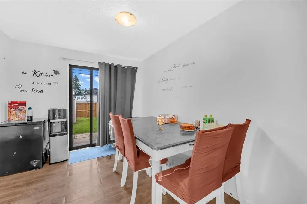 55 Falshire Terrace NE