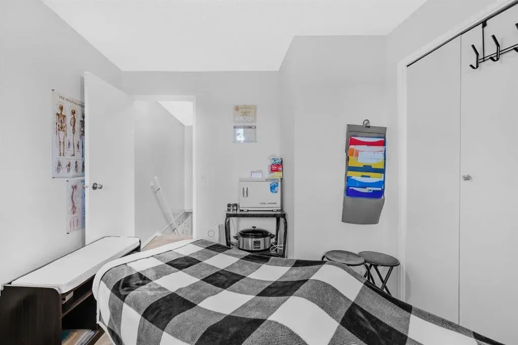 55 Falshire Terrace NE