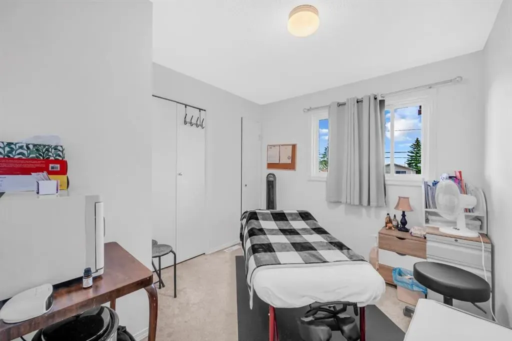 55 Falshire Terrace NE