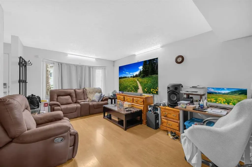 55 Falshire Terrace NE