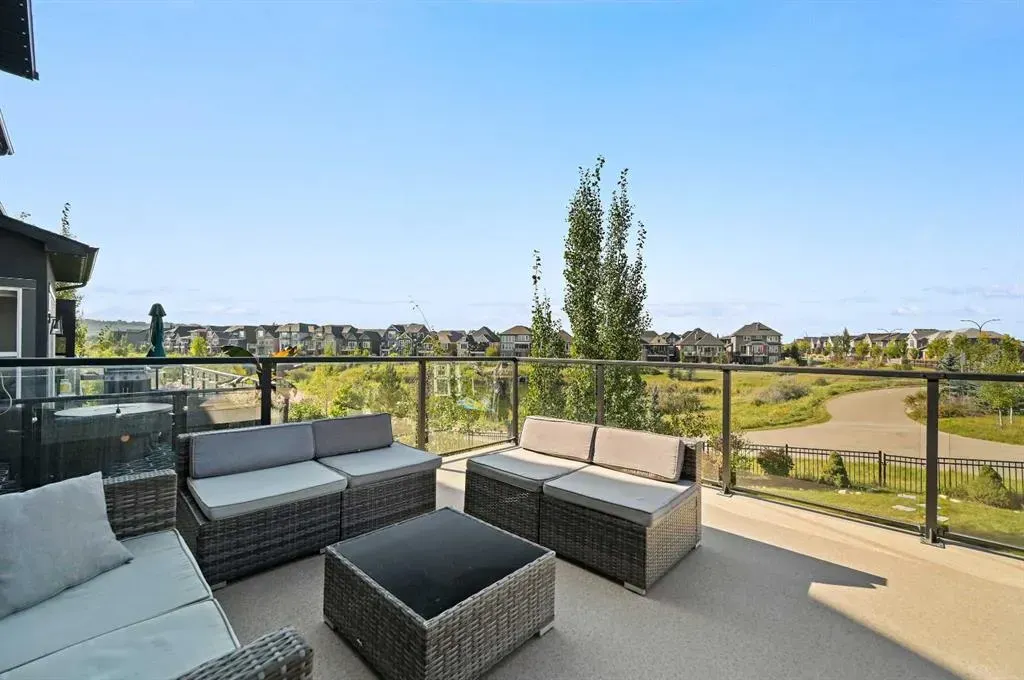 13 Cranbrook Cove SE