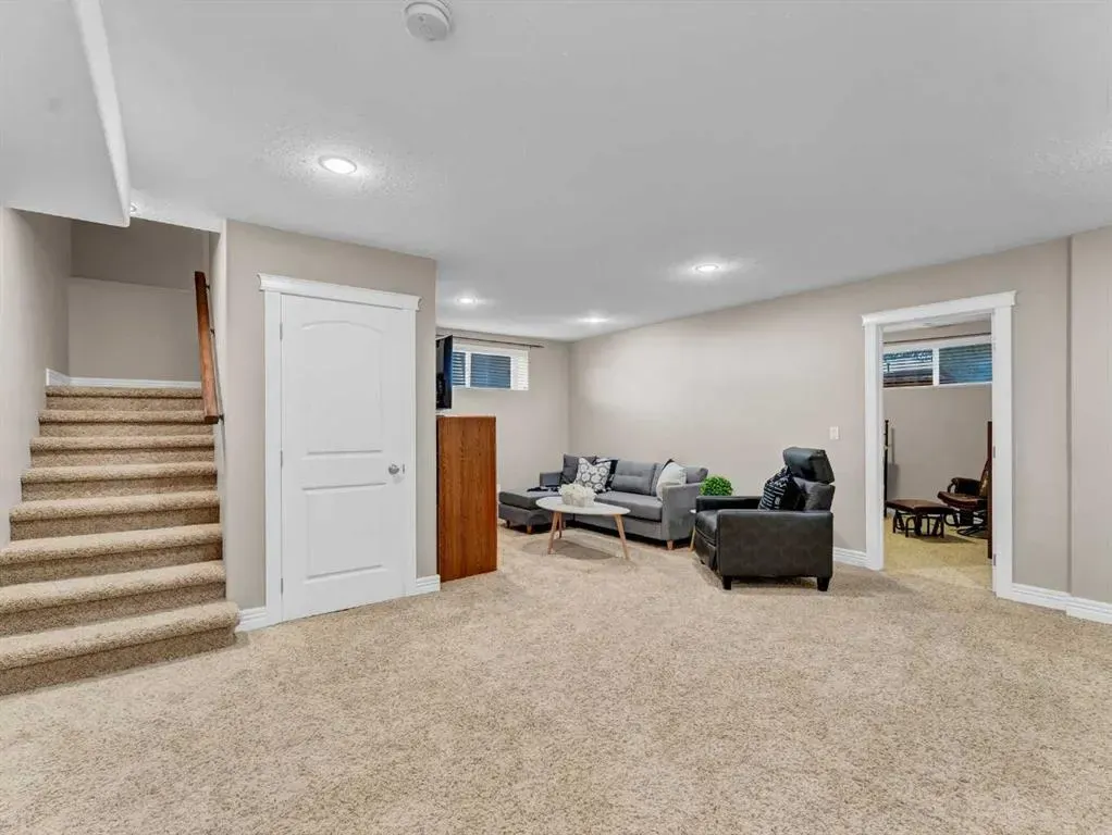 351 Stratton Road SE