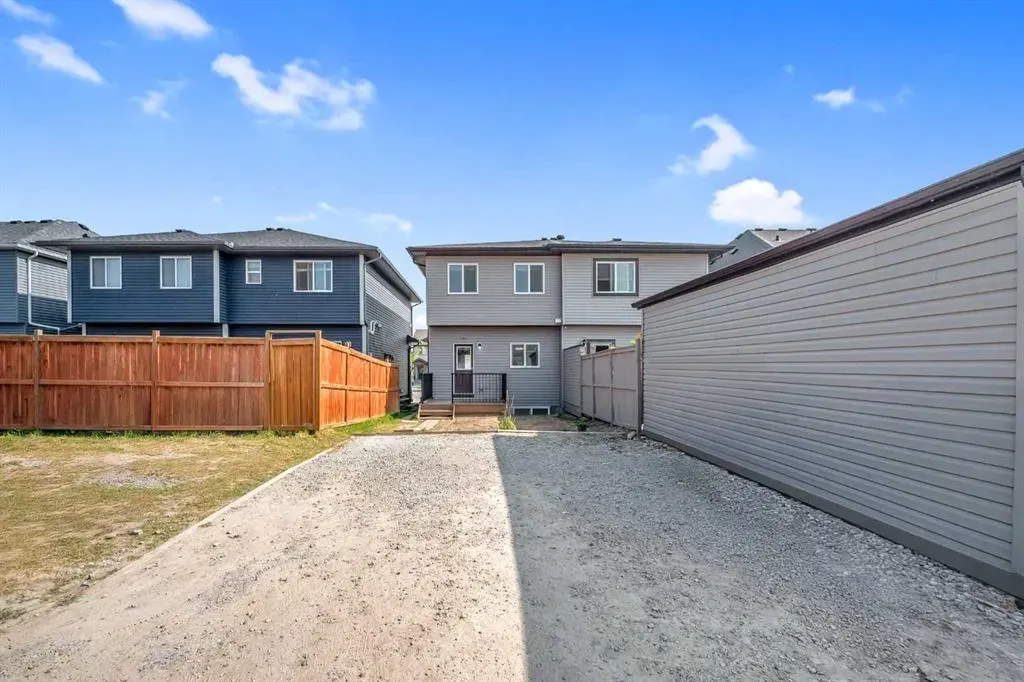 39 Cornerbrook Gate NE
