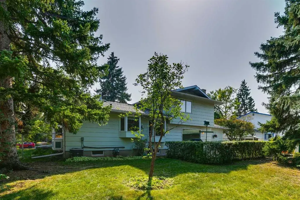 444 Willingdon Boulevard SE