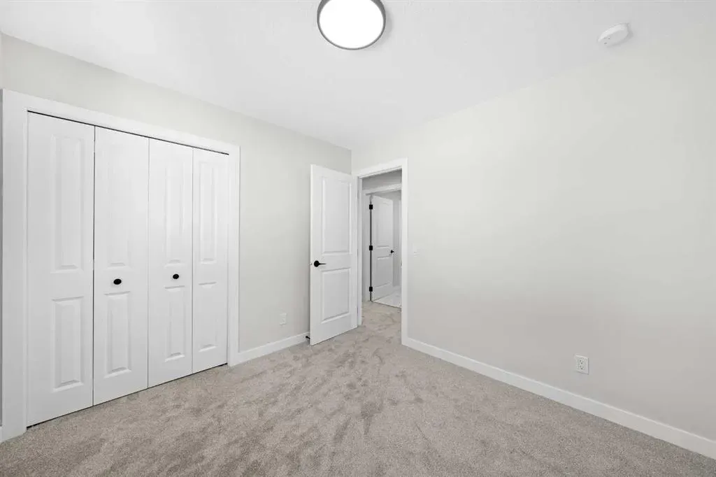 184 Panorama Hills Manor NW