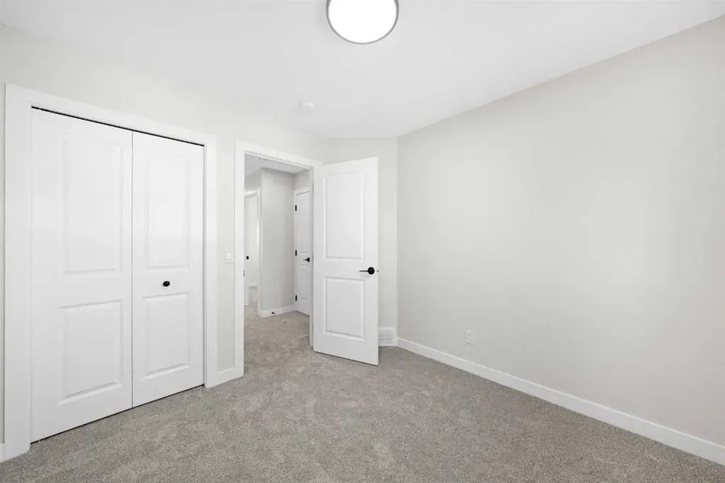 184 Panorama Hills Manor NW
