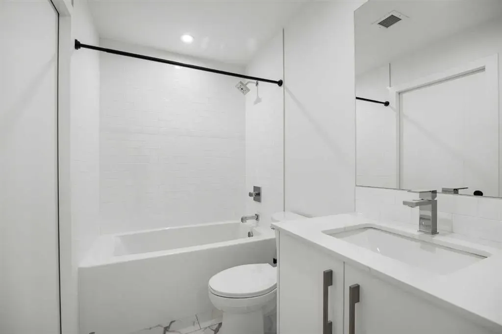 110 18A Street NW, #620