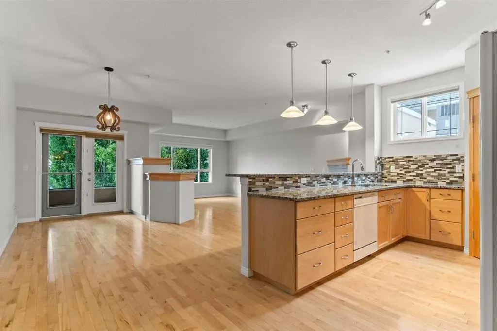 30 Sierra Morena Landing SW, #242