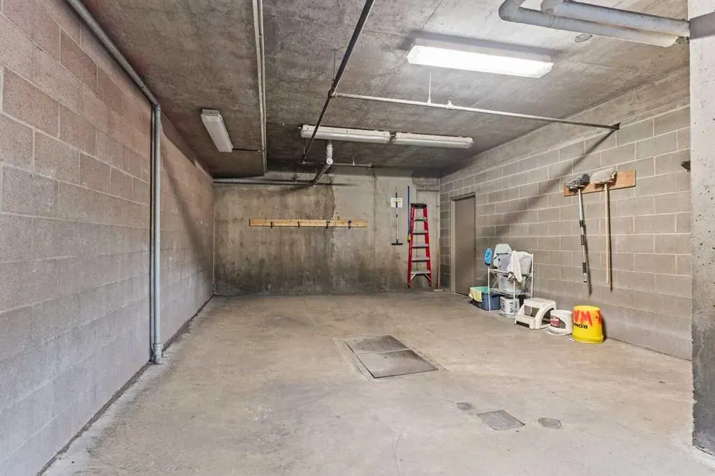 30 Sierra Morena Landing SW, #242