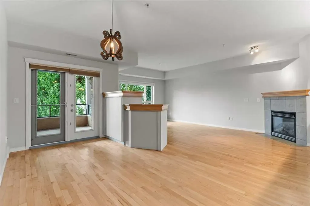 30 Sierra Morena Landing SW, #242