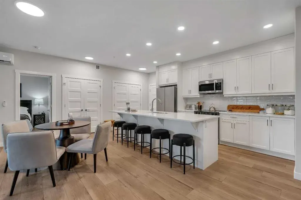 125 Wolf Hollow Crescent SE, #112