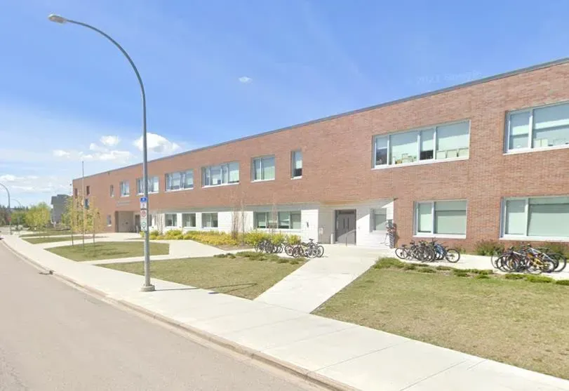 46 Cranberry Close SE