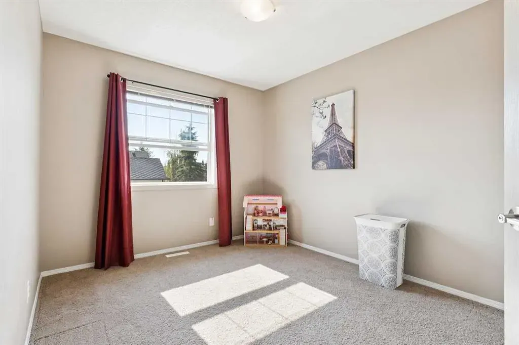 46 Cranberry Close SE