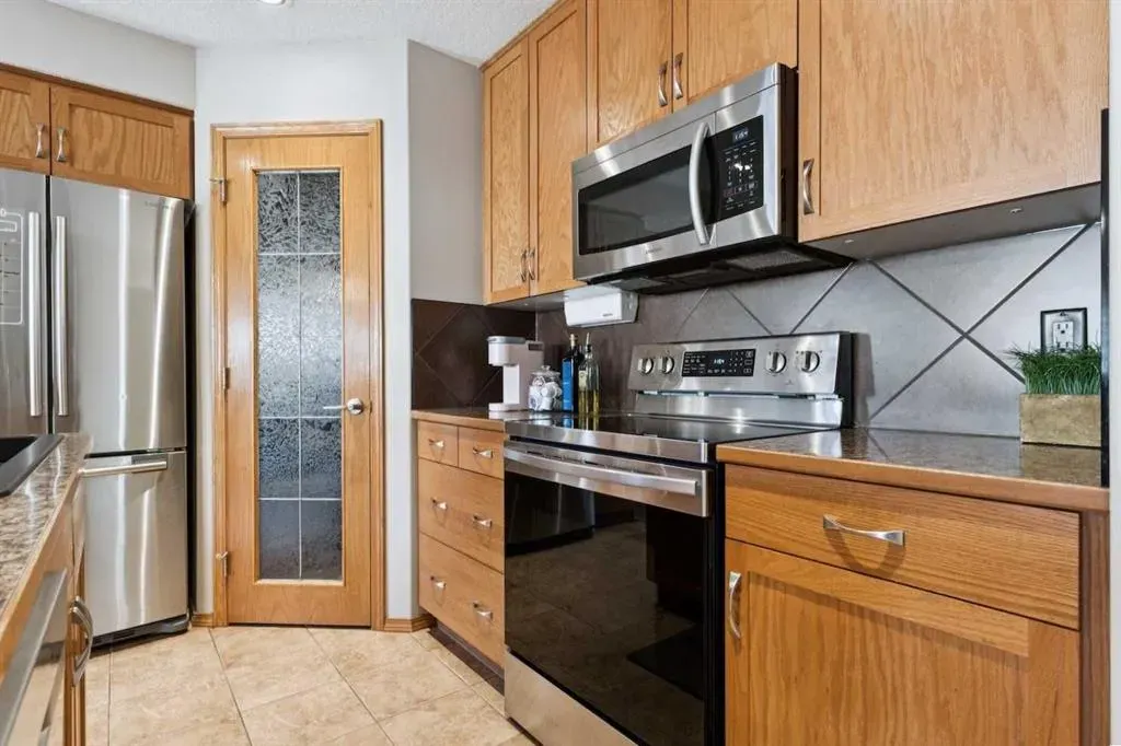 46 Cranberry Close SE