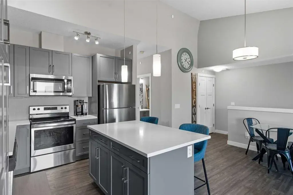 263 Livingston Common NE