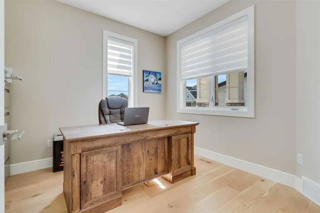 125 North Bridges Bay SW