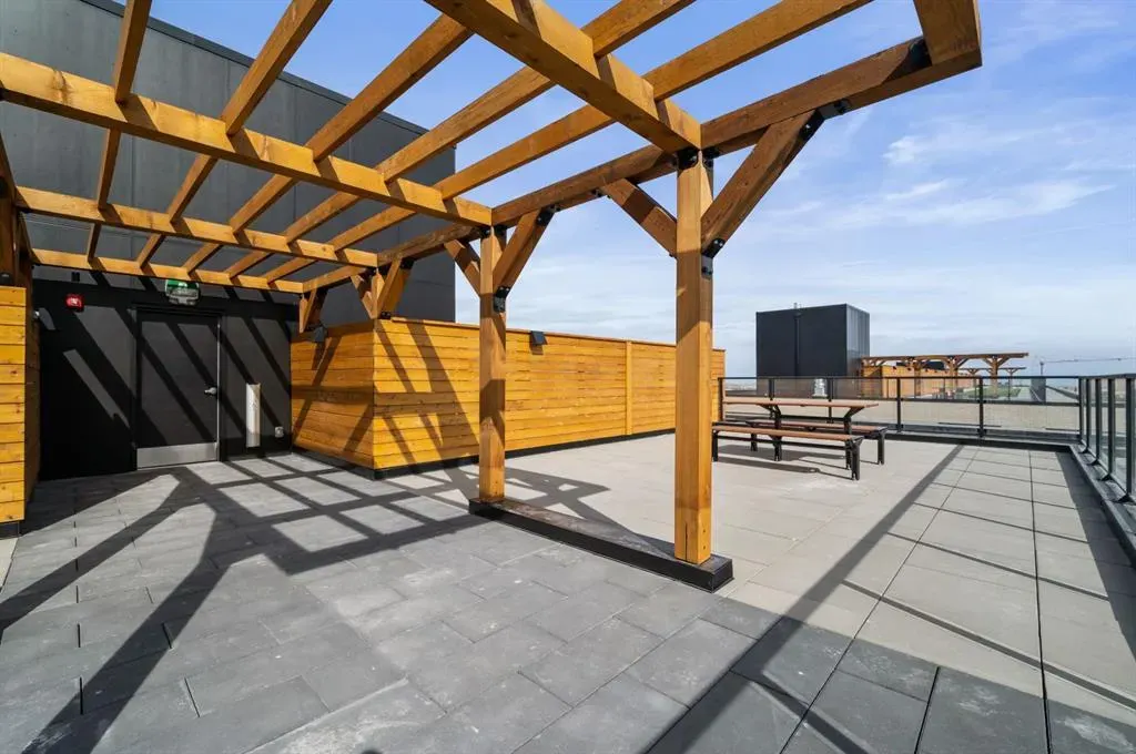 8370 Broadcast Avenue SW, #204