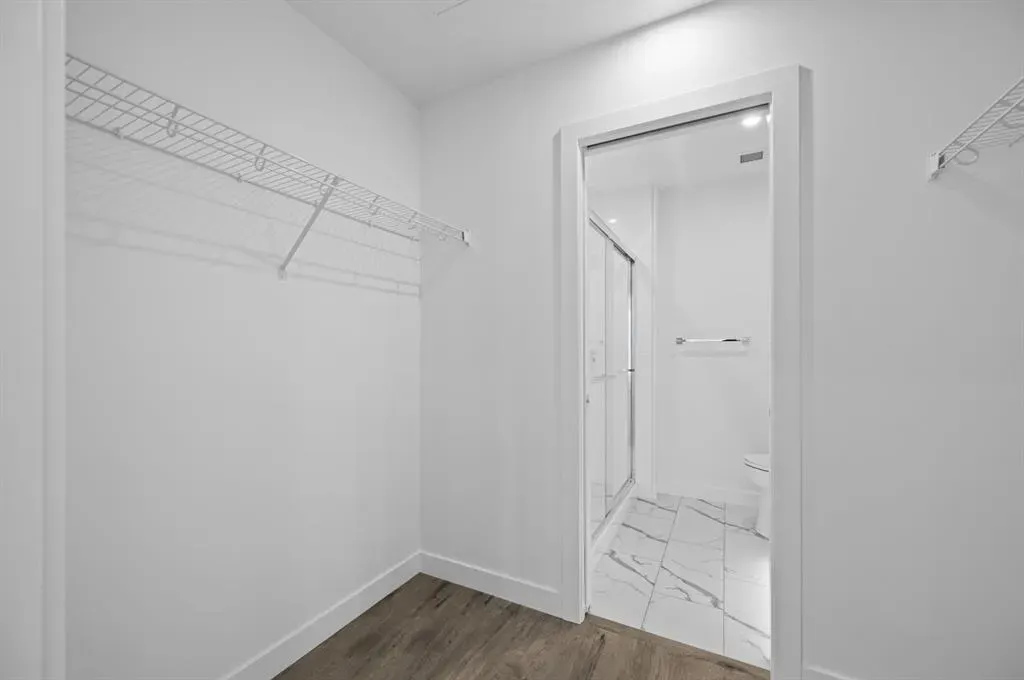8370 Broadcast Avenue SW, #204