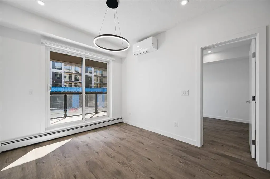 8370 Broadcast Avenue SW, #204