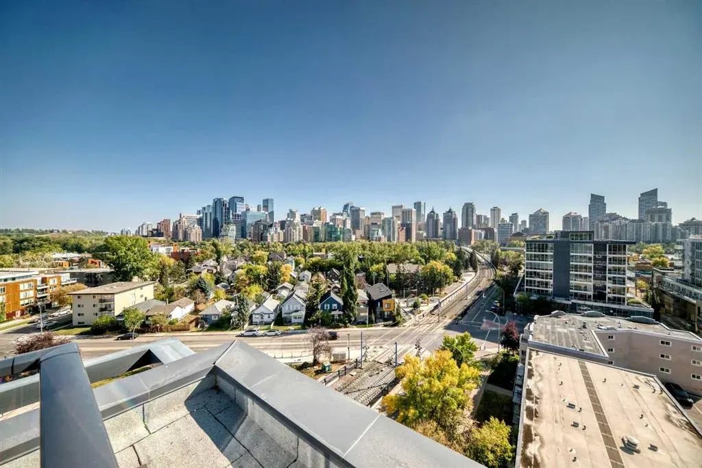 327 9A Street NW, #202