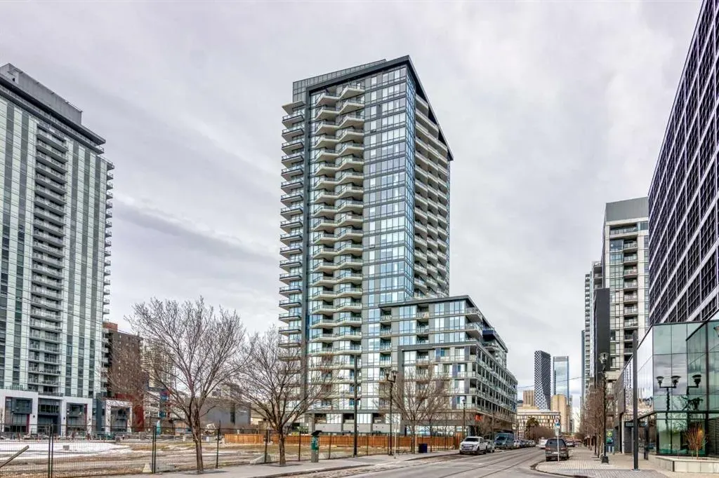 615 6 Avenue SE, #1610
