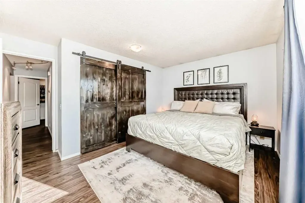 8 Abadan Crescent NE