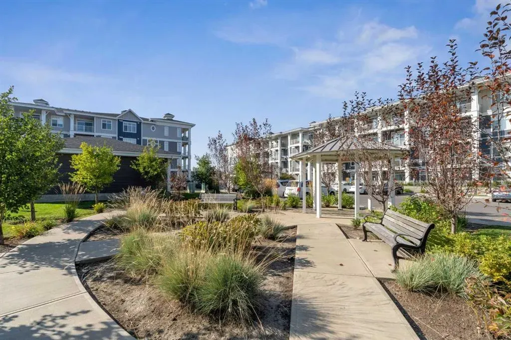 400 Auburn Meadows Common SE, #417
