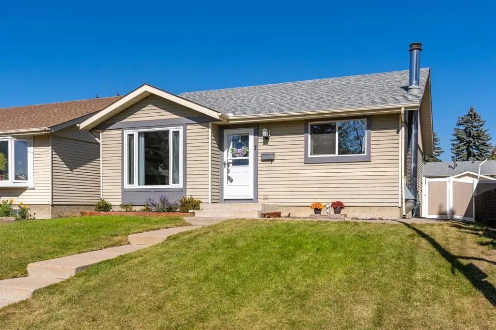 7 Erin Park Bay SE