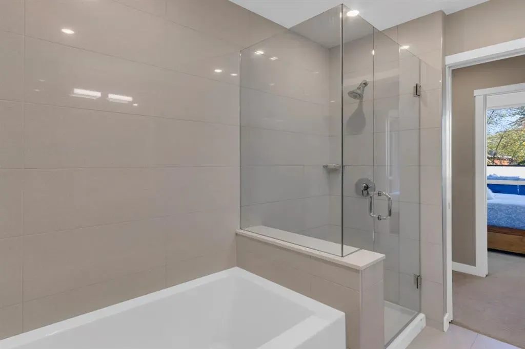 301 10 Street NW, #211