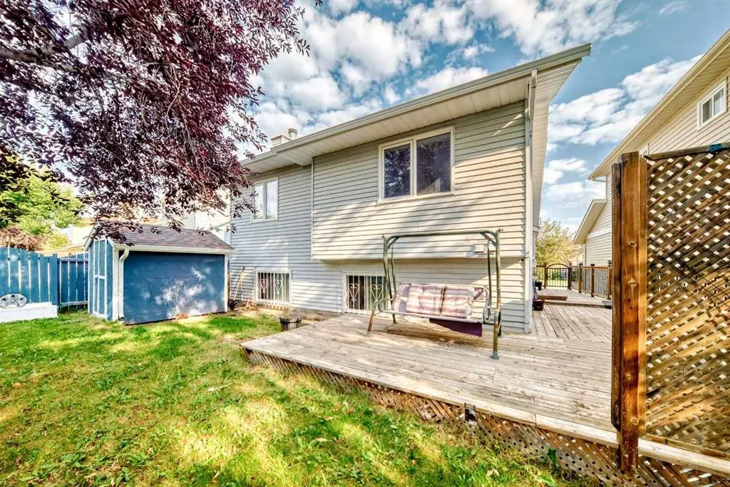 1235 Sandpiper Road NW
