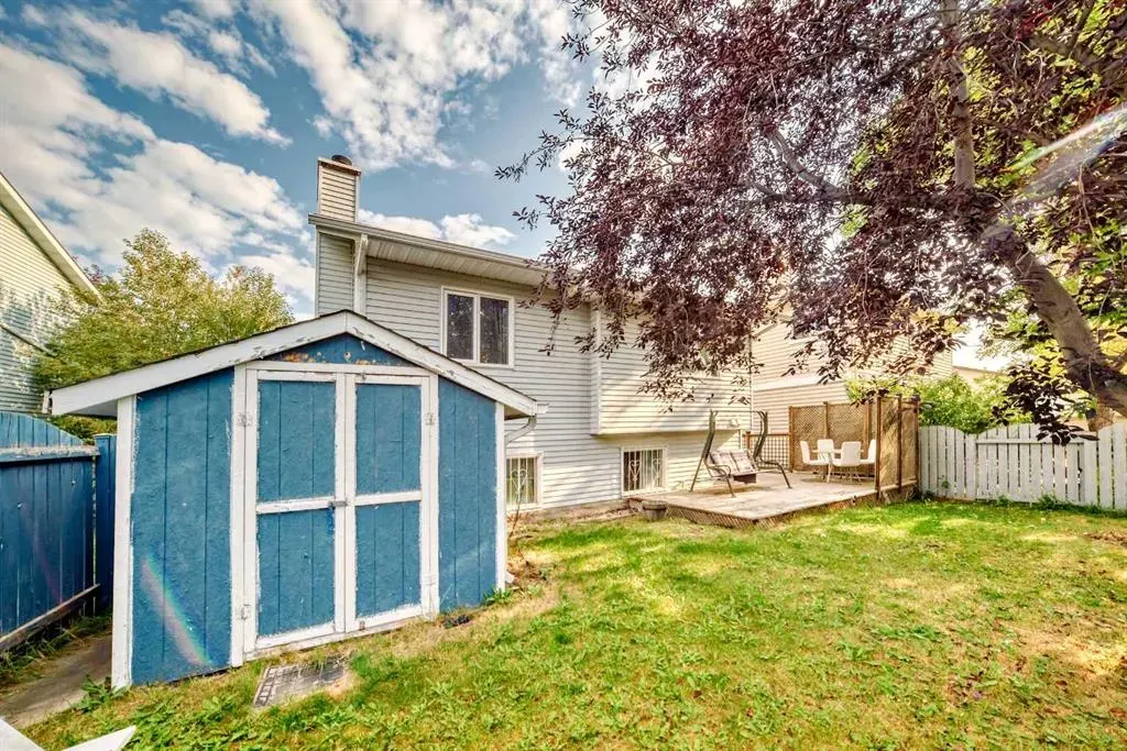 1235 Sandpiper Road NW