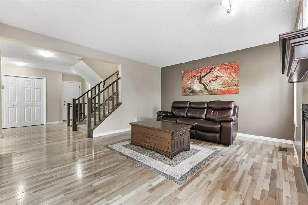 181 Everridge Drive SW