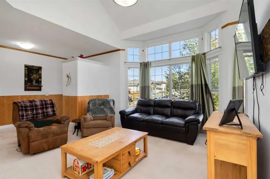 172 Fireweed Crescent