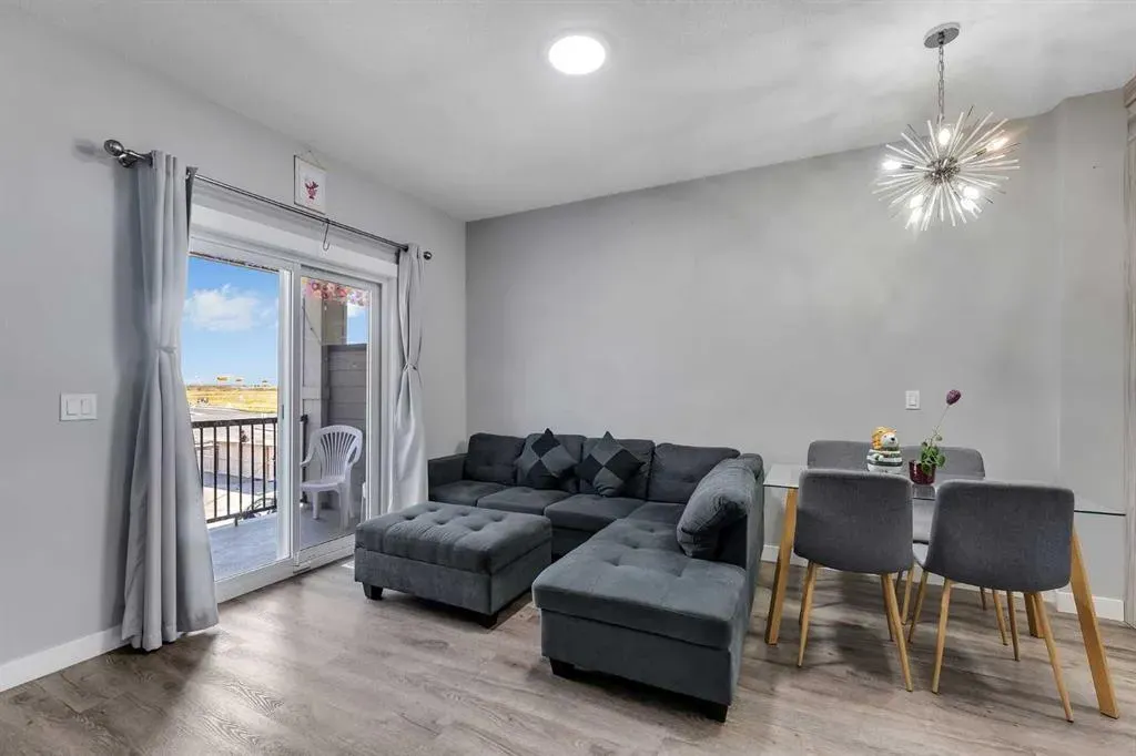 95 Skyview Close NE, #714