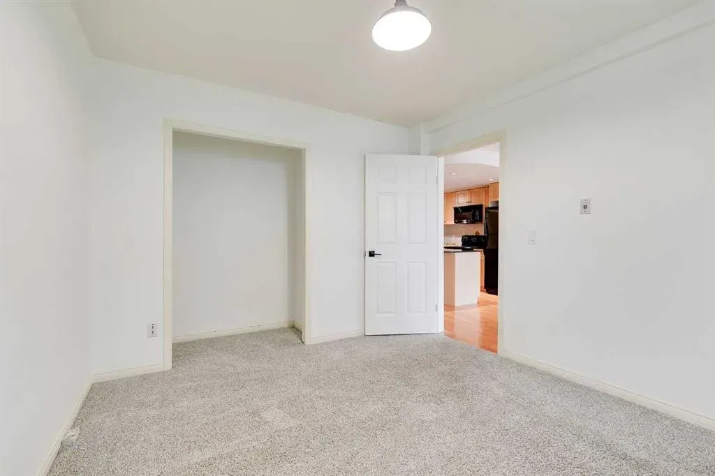 1424 22 Avenue SW, #104
