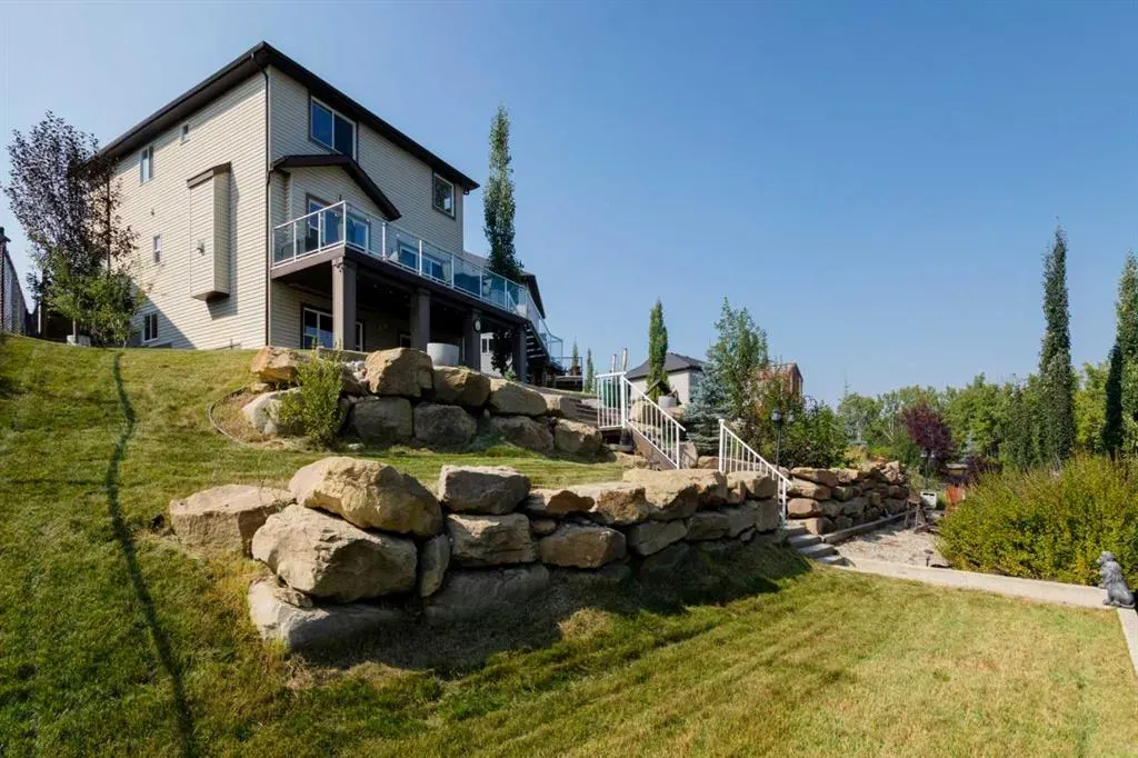 52 Val Gardena Court SW