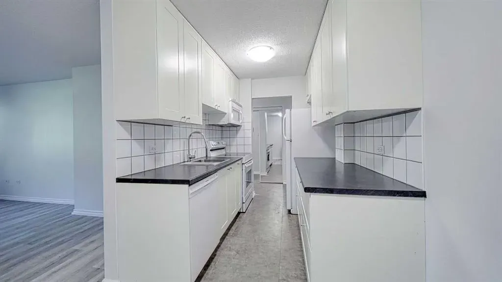 1616 8 Avenue NW, #117