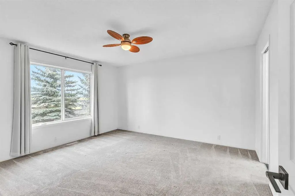 331 Springbank Place SW