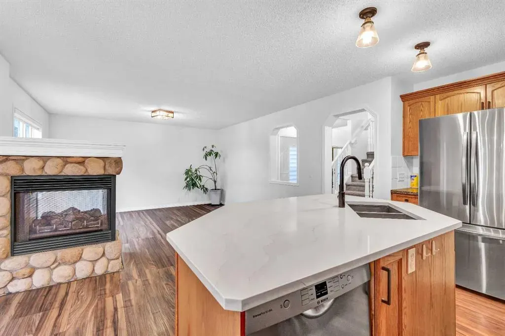 331 Springbank Place SW