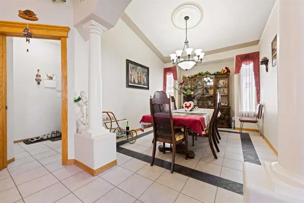 16 Arbour Estates View NW